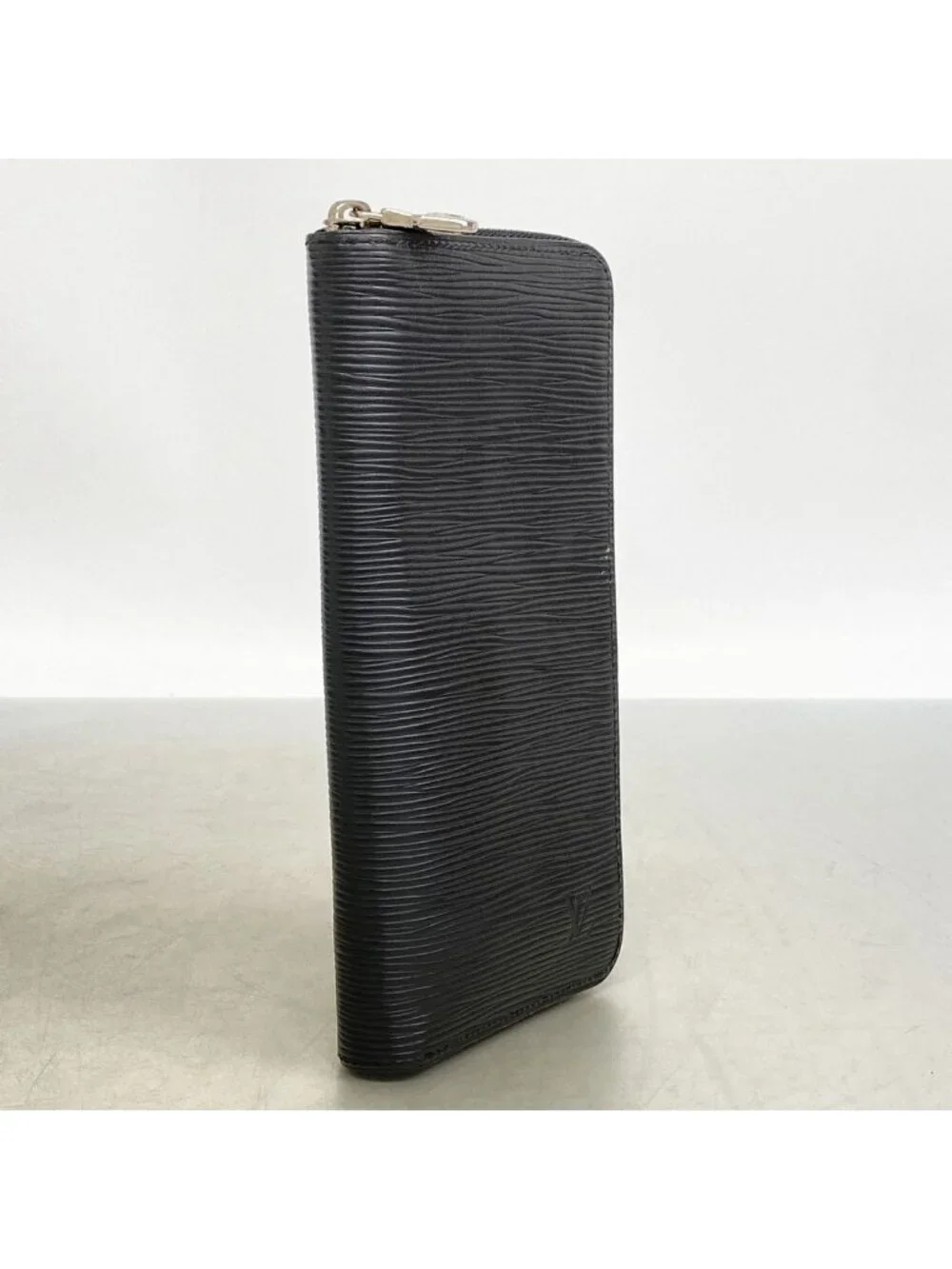 Louis Vuitton Wallet Epi Zippy Vertical M Noir